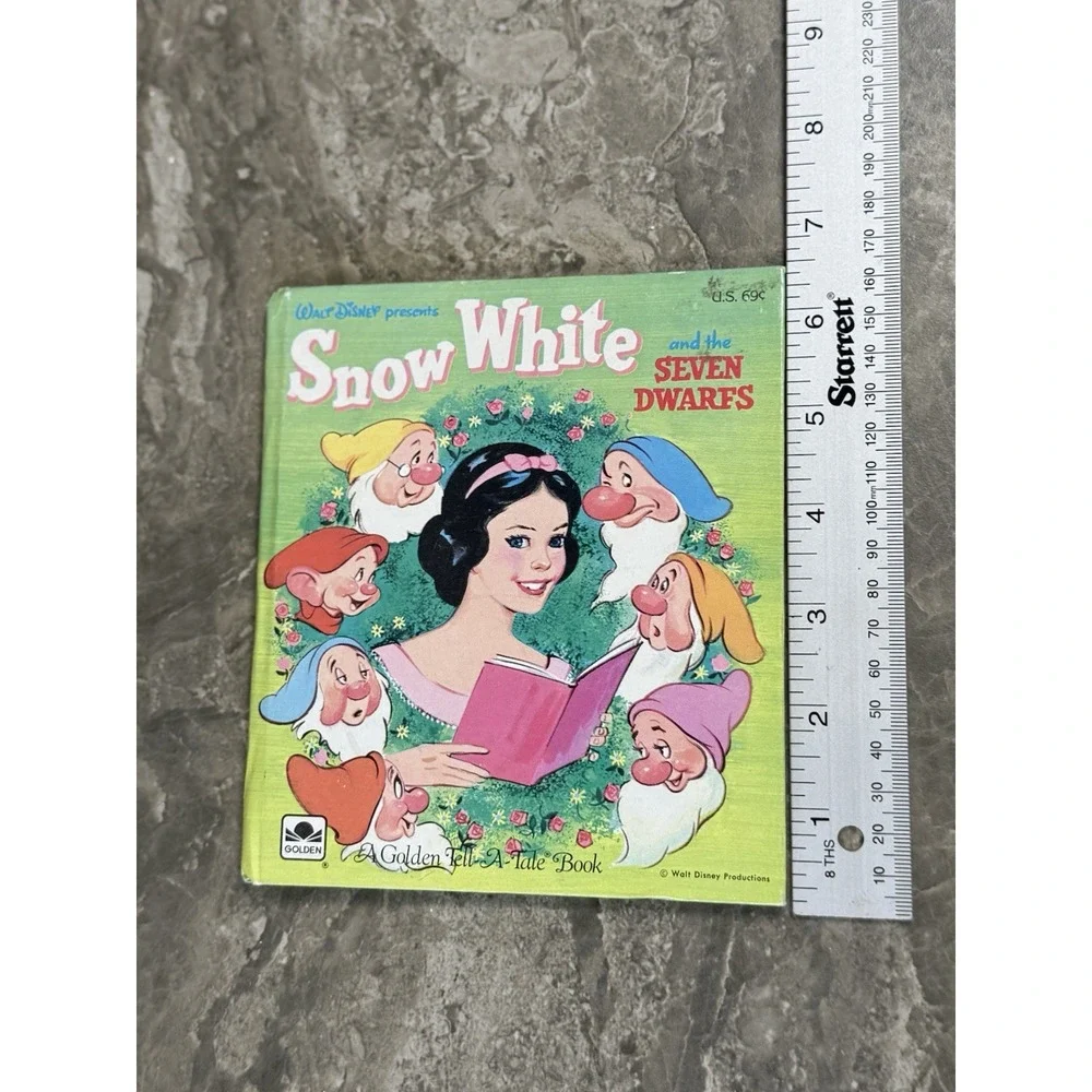 VTG 1957 Walt Disney's Snow White and the Seven Dwarfs Golden Tell-A-Tale Book
